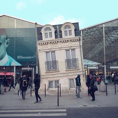 Hotel Timhotel Du Gare Du Nord 3*